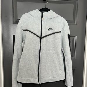 Nike fleece tech